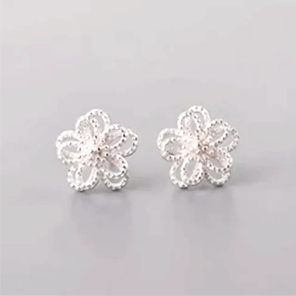 New Sterling Silver Flower Earring Studs